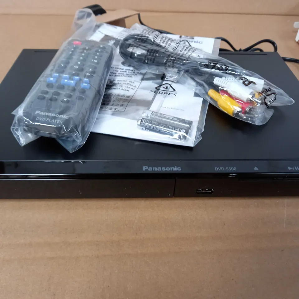 PANASONIC DVD-S500EB-K DVD/CD PLAYER - BLACK