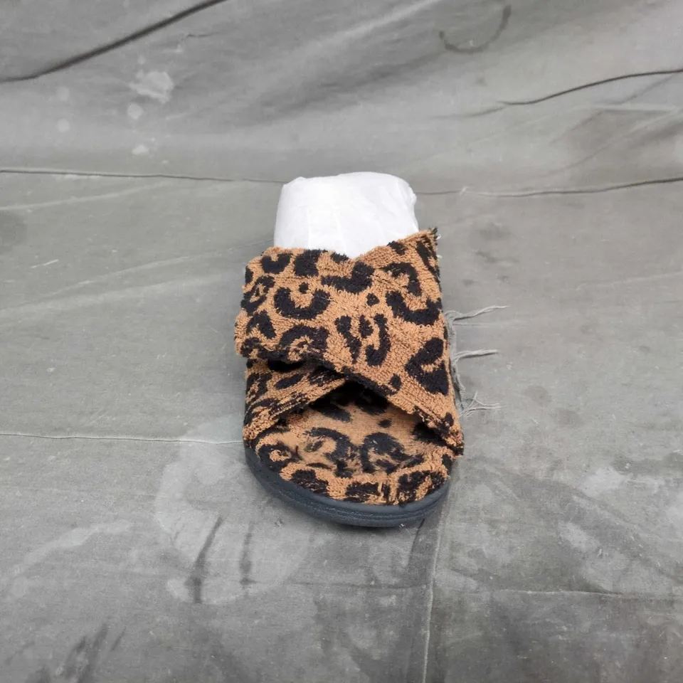 WIONIC RELAX SLIPPER – LEOPARD PRINT BROWN MULTI, WOMEN'S SLIPPERS UK 6