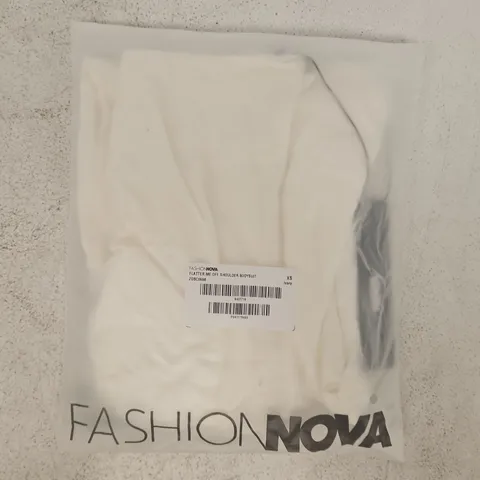 BAGGED FASHION NOVA FLATTER ME OFF-SHOULDER BODYSUIT IN IVORY SIZE XS