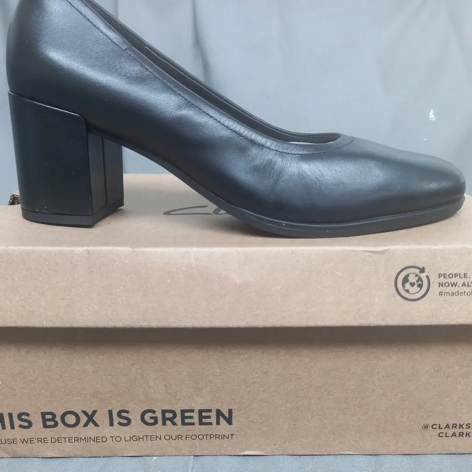 BOXED PAIR OF CLARKS HEELS IN BLACK UK SIZE 7