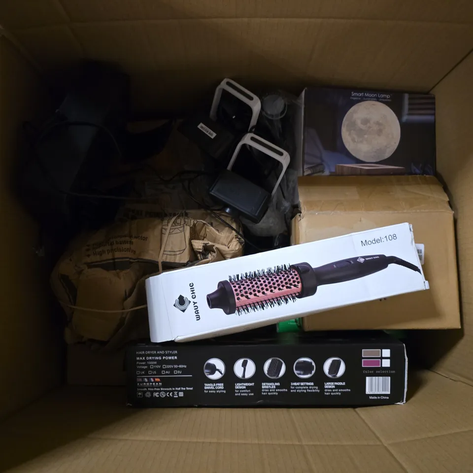 APPROXIMATELY 12 ASSORTED ELECTRICAL ITEMS TO INCLUDE SMART MOON LAMP, ONE -STEP HAIR DRYER & STYLER, LOGI PC SPEAKERS, ETC - COLLECTION ONLY 