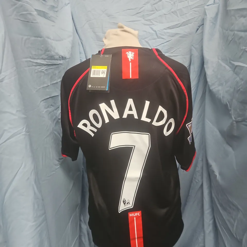 NIKE MANCHESTER UNITED FC RONALDO 7 REPLICA FOOTBALL JERSEY – BLACK, SIZE S
