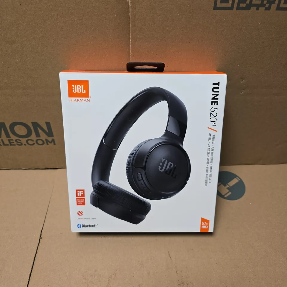 BOXED JBL BY HARMAN TUNE520BT HEADPHONES IN BLACK