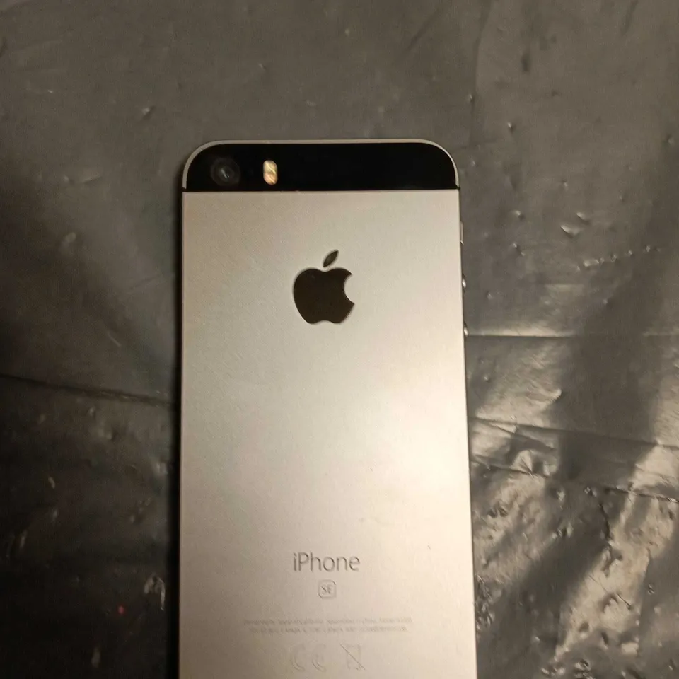 APPLE IPHONE SE A1723