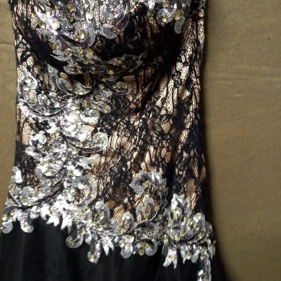 BLACK LACE EMBELLISHED OCCASIONAL DRESS - XS