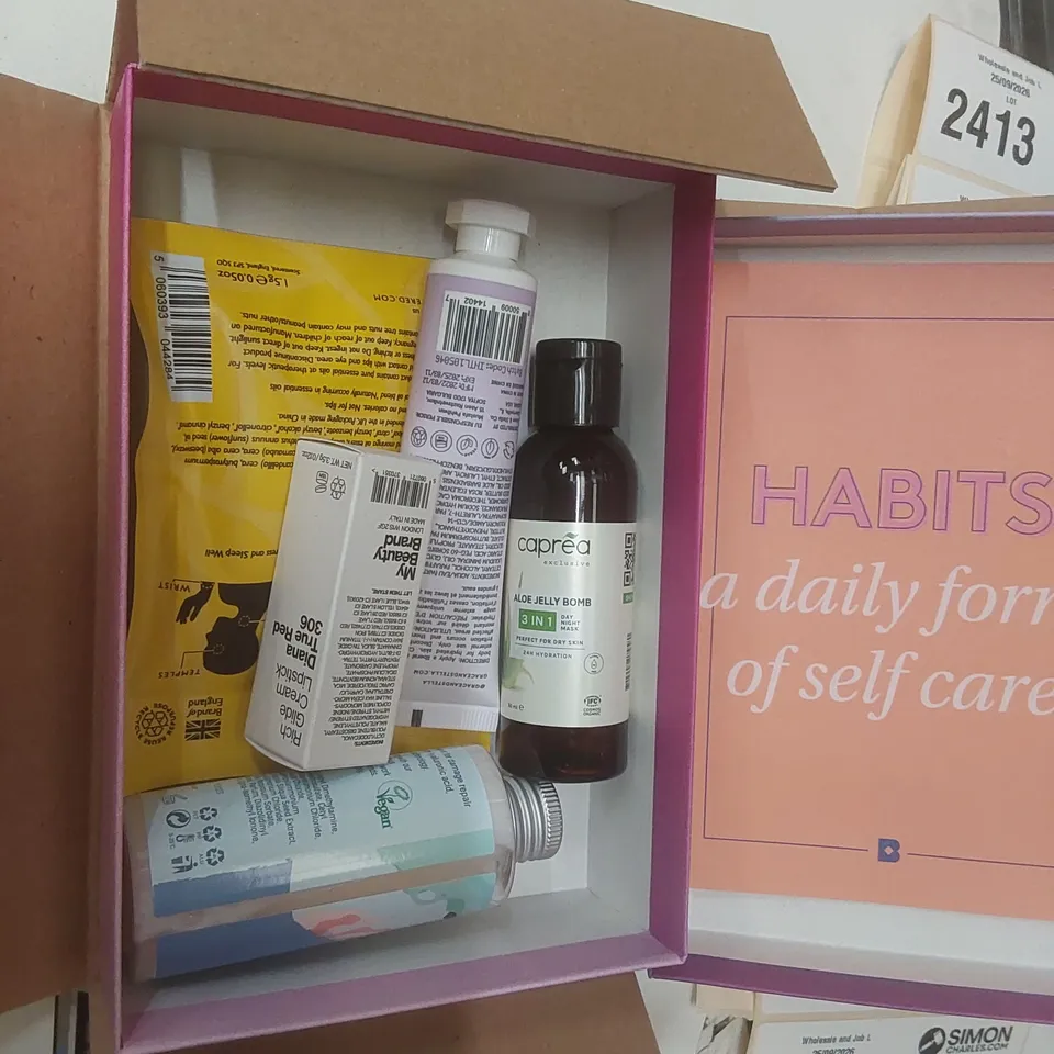 PALLET CONTAINING A VERY LARGE QUANTITY OF ASSORTED BEAUTY RELATED PRODUCTS INCLUDING: VEGAN CLEANSING BARS, BIRCHBOX BEAUTY SETS ECT