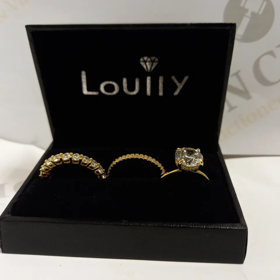 LOT TO CONTAIN A SET OF 3 LOULLY RINGS 