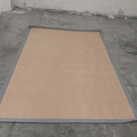 QUALITY DESIGNER AREA RUG - APPROXIMATELY 225 x 160cm