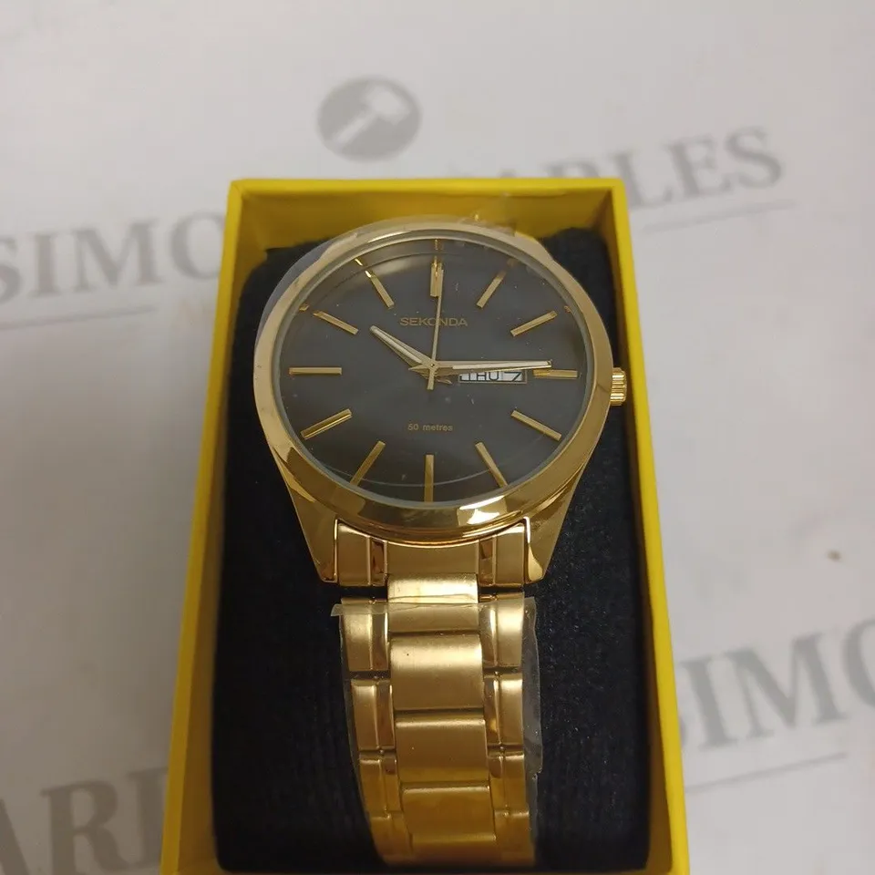 BOXED SEKONDA BLACK & GOLD CIRCULAR WATCH 