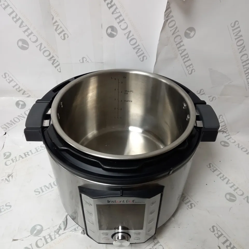 BOXED INSTANT POT DUO EVO PLUS 10-IN-1 PRESSURE COOKER 