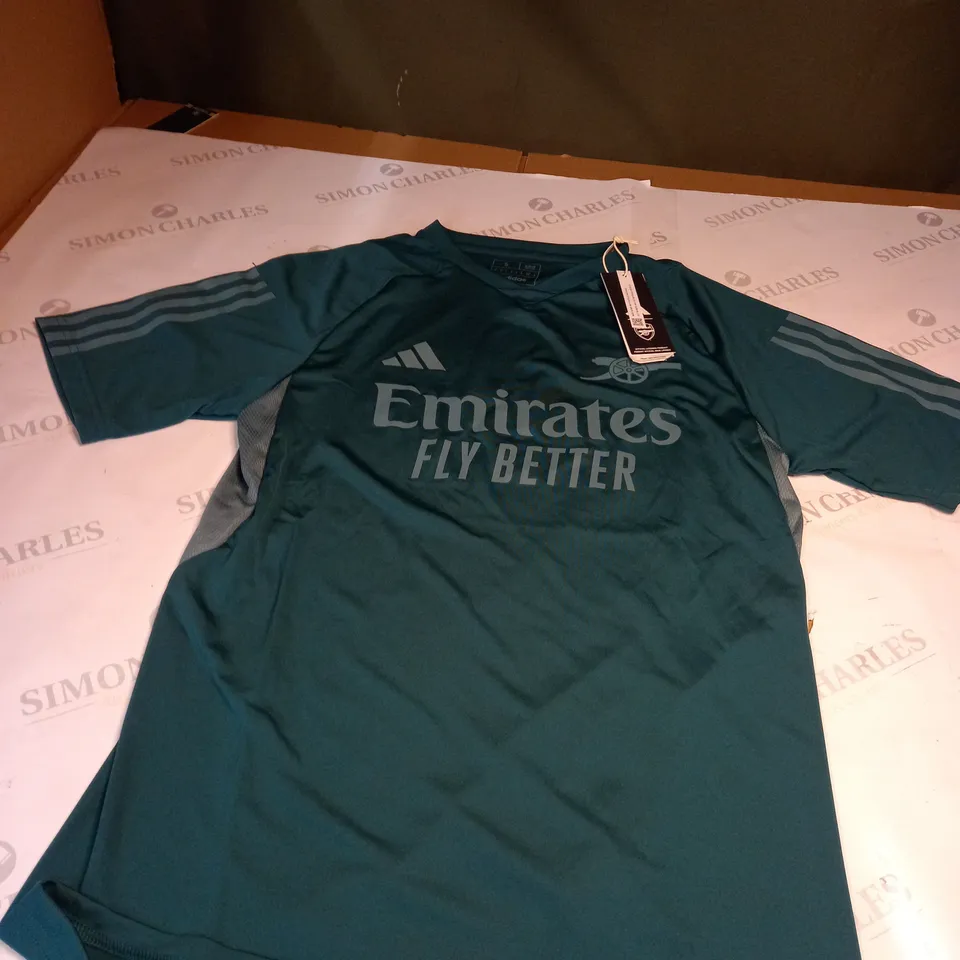 SMALL ARSENAL TRAINING TOP 