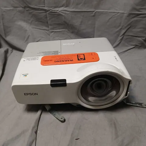 EPSON LCD PROJECTOR – MODEL H330B