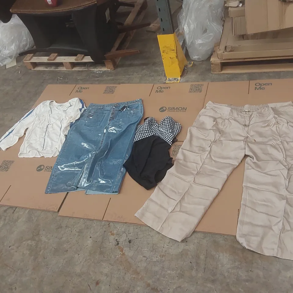 PALLET CONTAINING APPROXIMATELY 550x ASSORTED BRAND NEW DESIGNER CLOTHING ITEMS