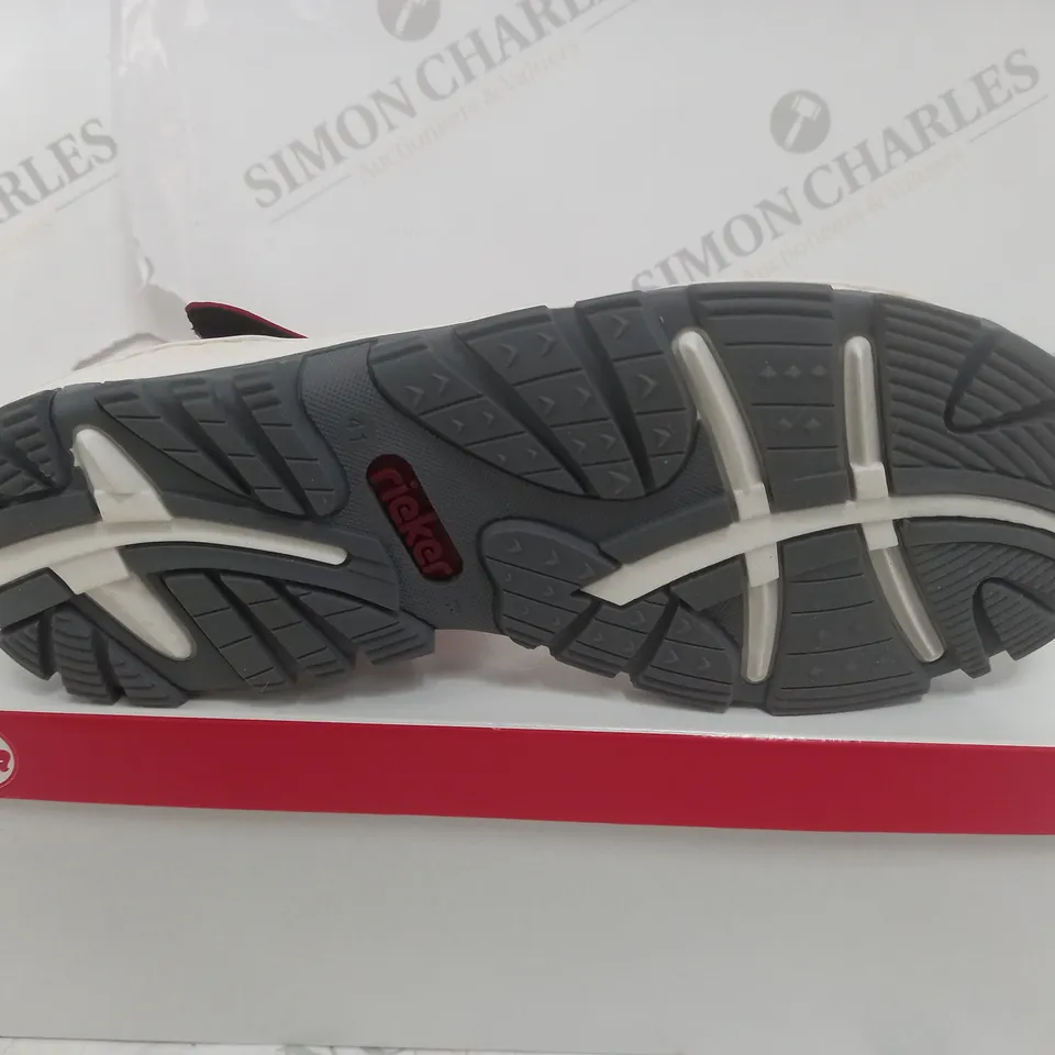 REIKER AITISTRESS VELCRO SANDALS IN RED - SIZE 7 1/2