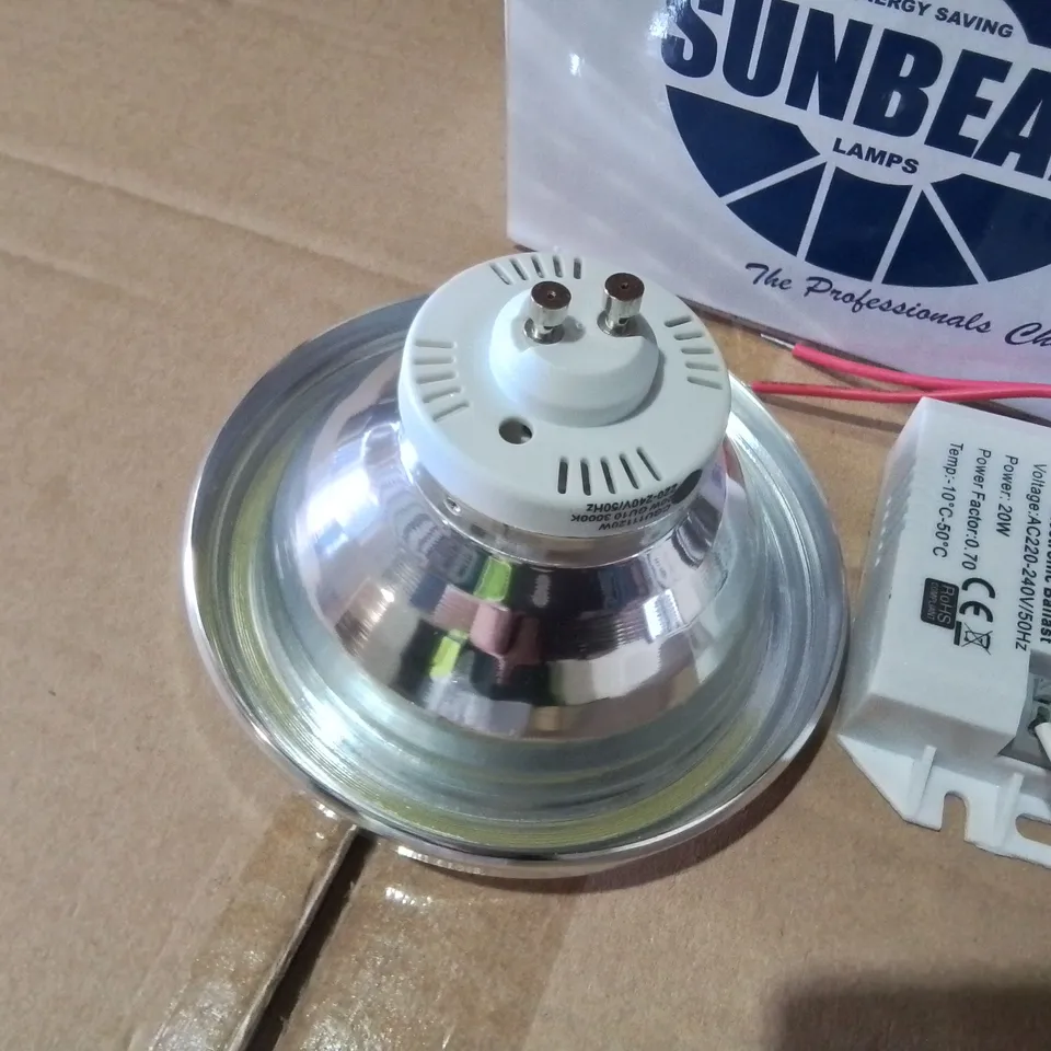 LOT OF APPROXIMATELY 50 SUNBEAM 20W 3000K WARMWHITE COMPACT REFLECTOR AR111 LAMP