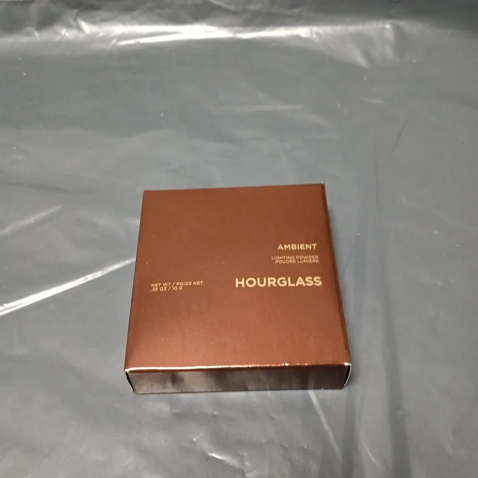 HOURGLASS AMBIENT LIGHTING POWDER – COMPACT (BOXED)