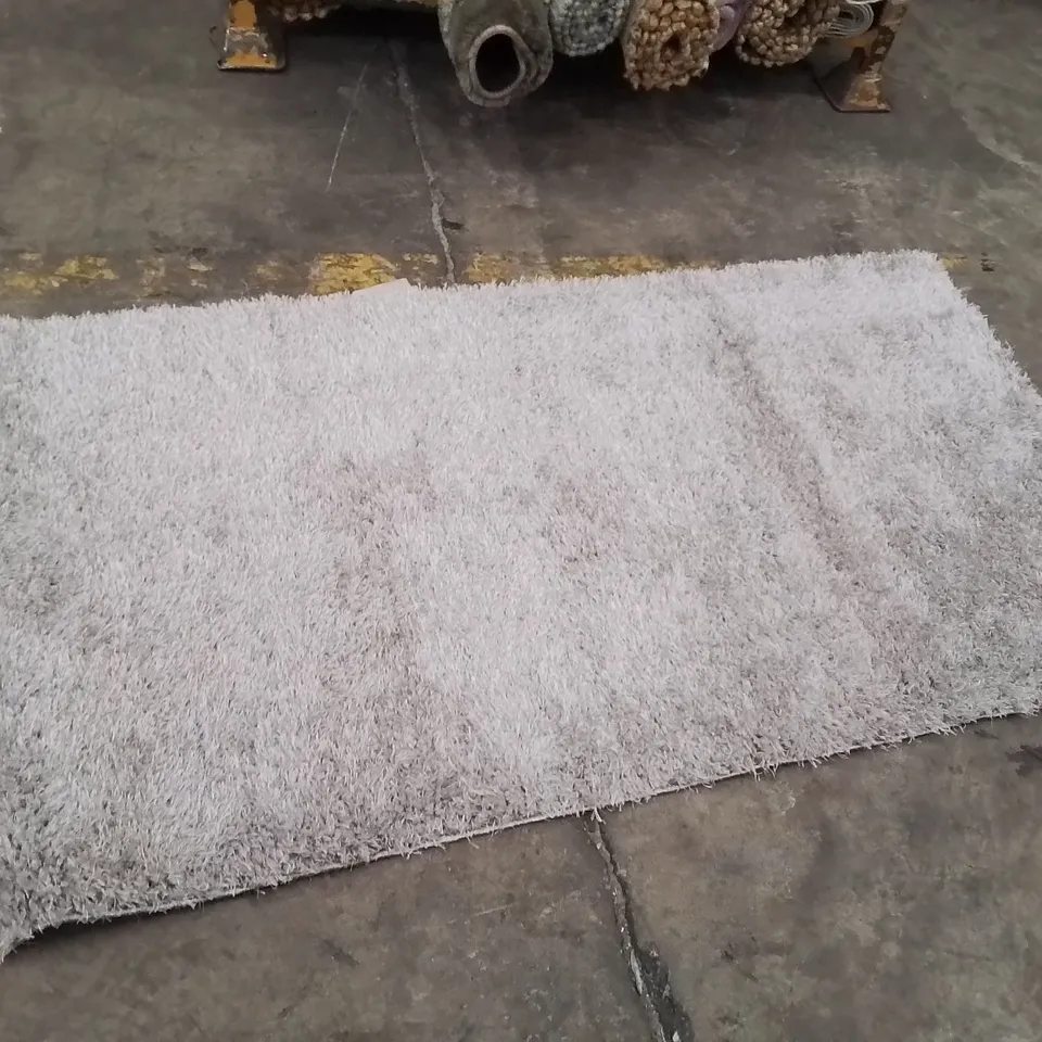 QUALITY DESIGNER AREA RUG - APPROXIMATELY 150X80CM