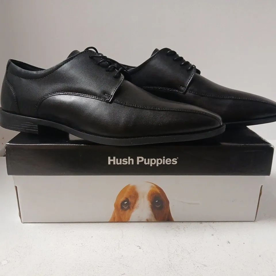 BOXED PAIR OF HUSH PUPPIES EVAN LACE UP SHOES IN BLACK SIZE UK 11