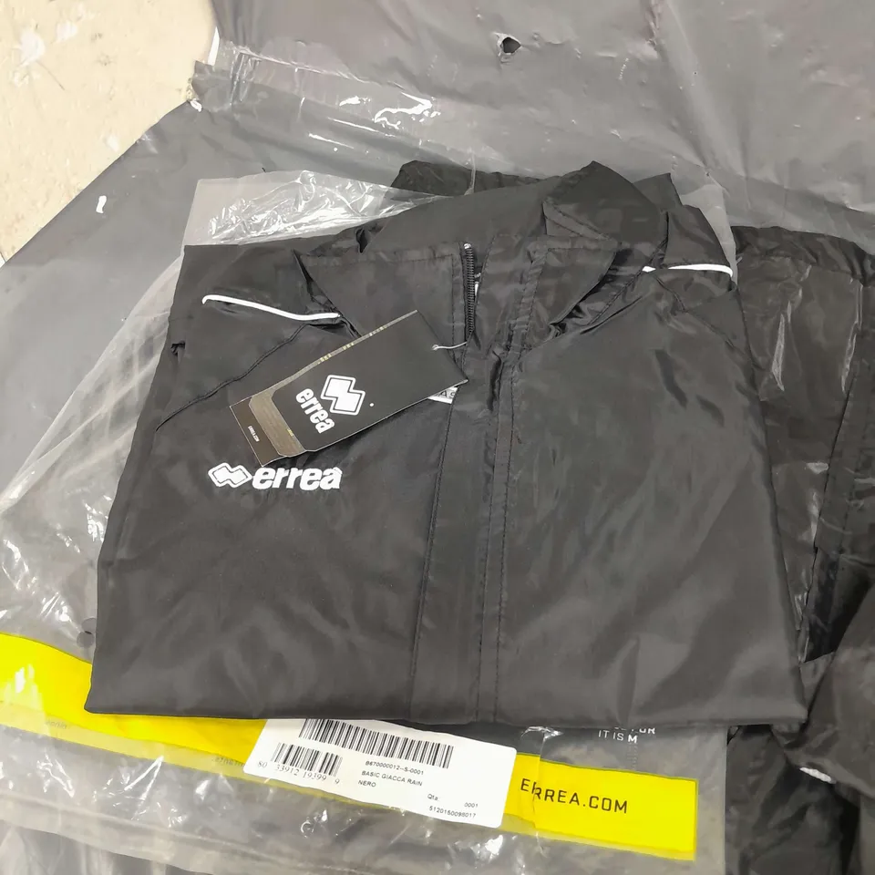 LOT OF 5 BASIC ERREA RAIN COAT BLACK SIZE S