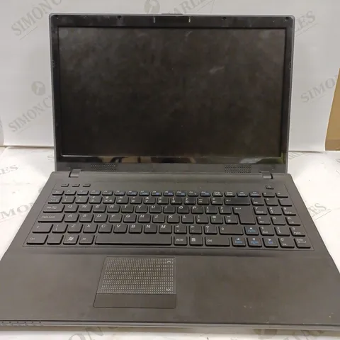 RM W76T NOTEBOOK LAPTOP 