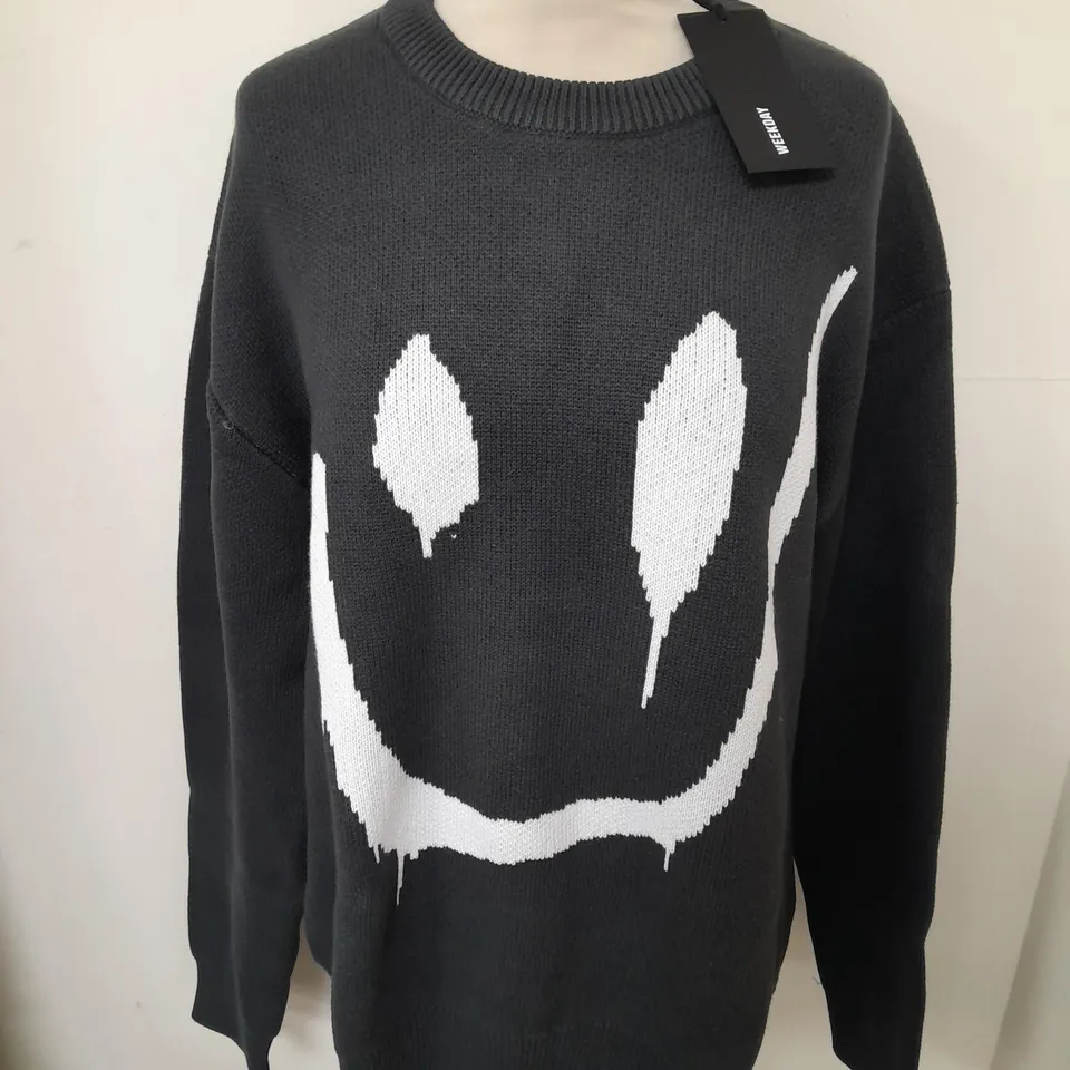 WEEKDAY FABIAN REGULAR GRAPHIC SWEATER - M