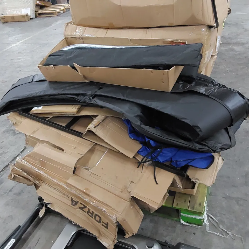 PALLET TO CONTAIN ASSORTED TRAMPOLINE AND SPORTS EQUIPMENT PARTS ETC 
