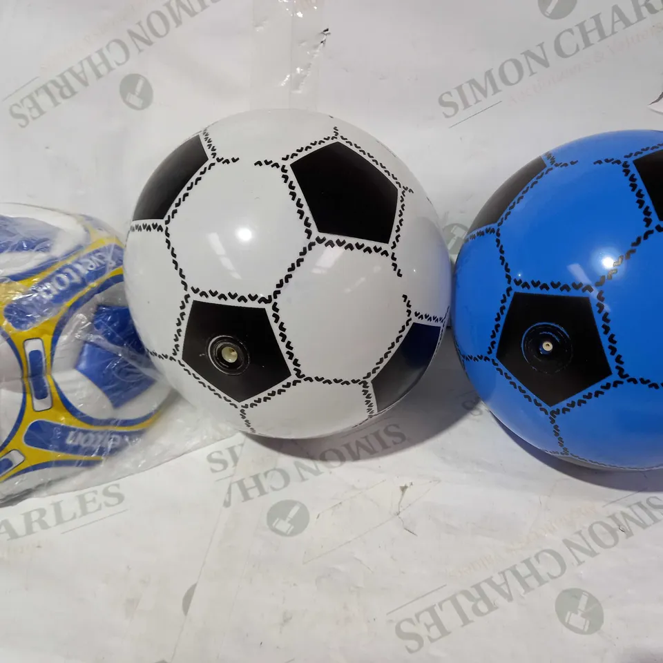 BOX OF APPROXIMATELY 5 ASSORTED TOYS AND GAMES TO INCLUDE SHOOT SIZE 5 FLY AWAY FOOTBALL IN WHITE, SHOOT SIZE 5 FLY AWAY FOOTBALL IN BLUE, EVERTON FOOTBALL, ETC