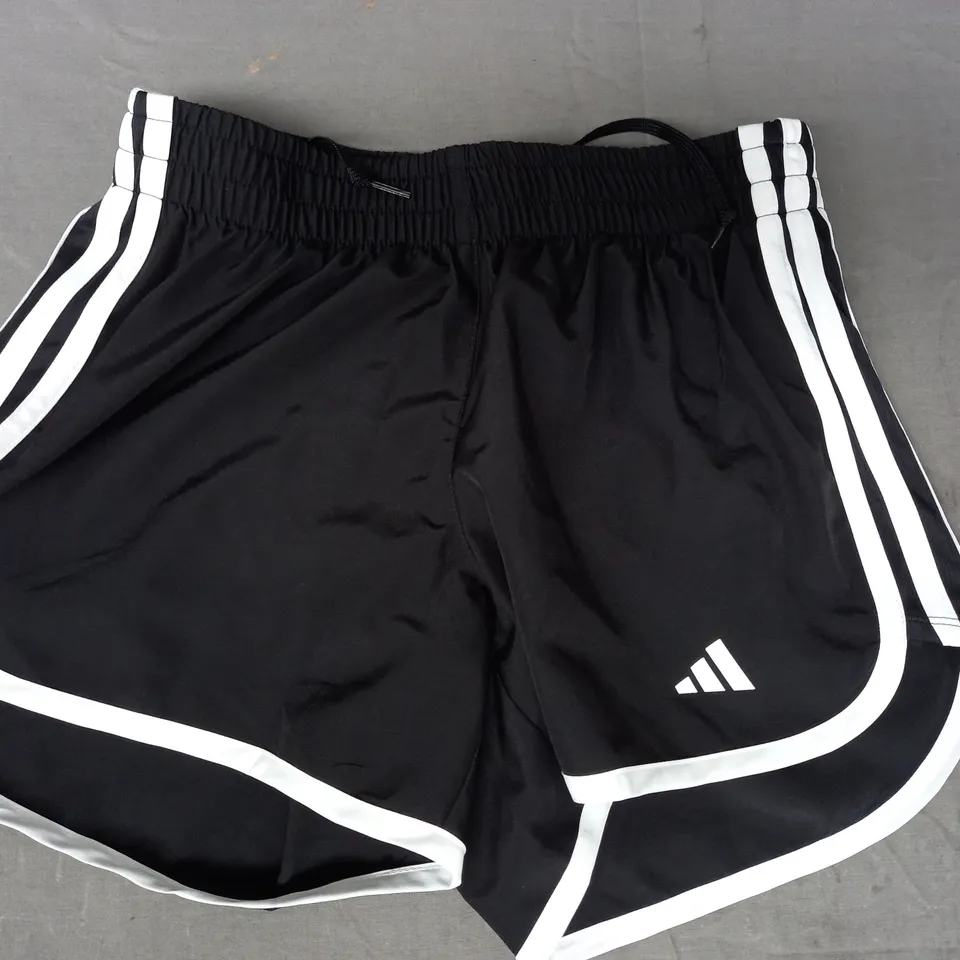 ADIDAS SHORTS IN BLACK/WHITE SIZE XS