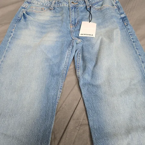 BERSHKA JEANS SIZE 38