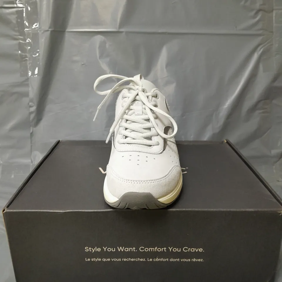 VIONIC CURAN NOVE TRAINERS VAPOUR GREY SIZE 7