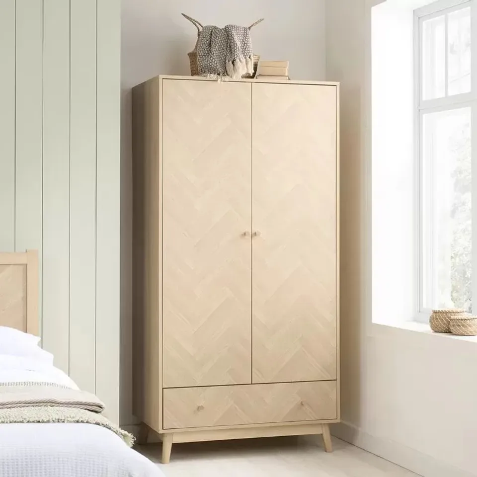 BOXED BIRLEA HERRINGFORD 2 DOOR SINGLE DRAWER OAK WARDROBE (2 BOXES)