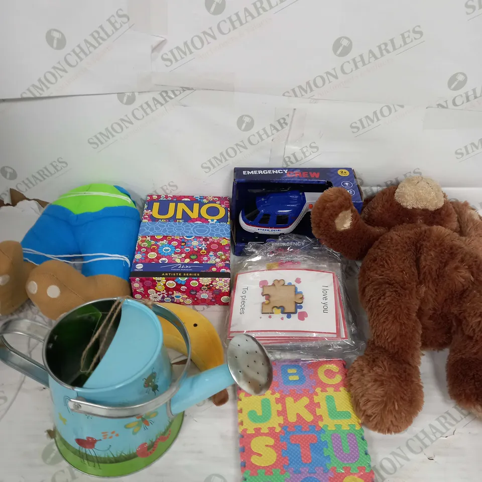 LARGE BOX OF ASSORTED TOYS AND GAMES TO INCLUDE TEDDIES, FANCY DRESS AND FOAM MATS