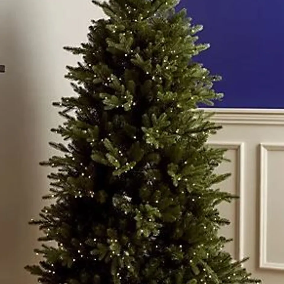 BOXED SANTA'S BEST 116 FUNCTION PRELIT DELUXE SPRUCE CHRISTMAS TREE 