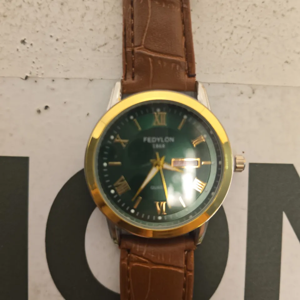 FEDYLON WRISTWATCH – GREEN DIAL, GOLD-TONE CASE, BROWN LEATHER STRAP