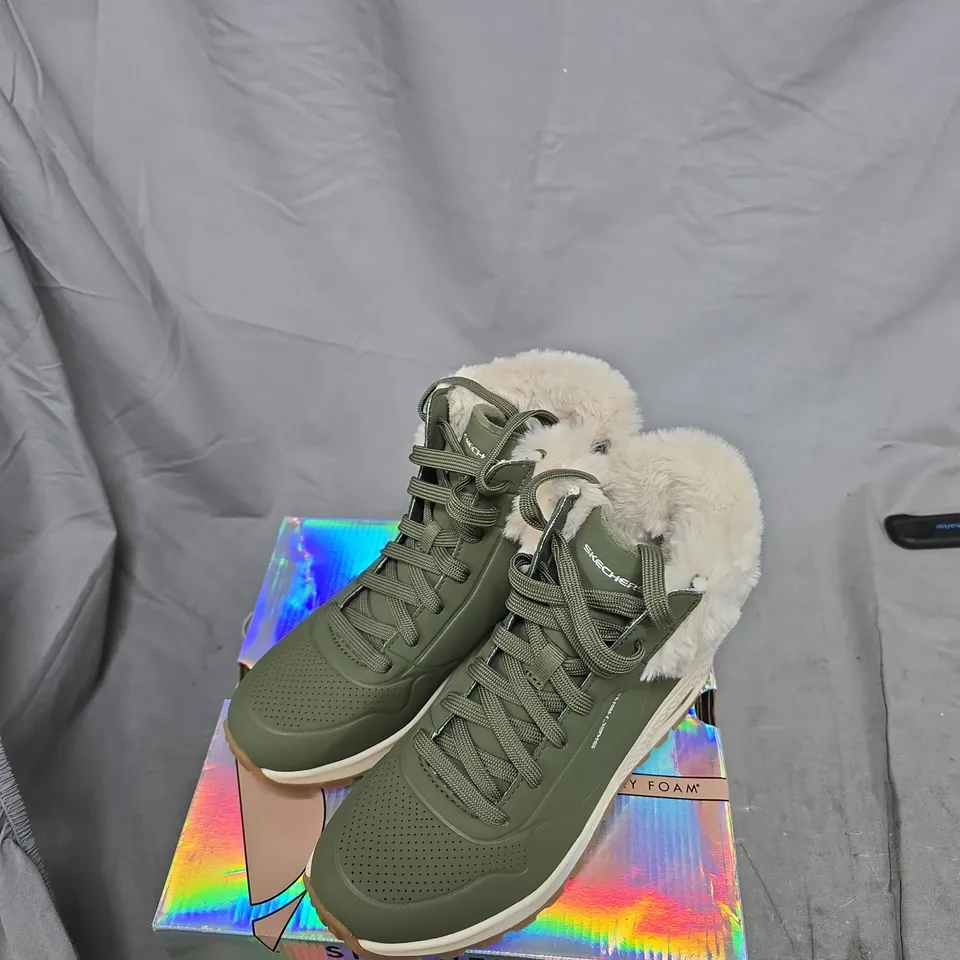 SKECHERS STREET LOS ANGELES BOOTS – OLIVE GREEN, FUR-LINED UK 4.5
