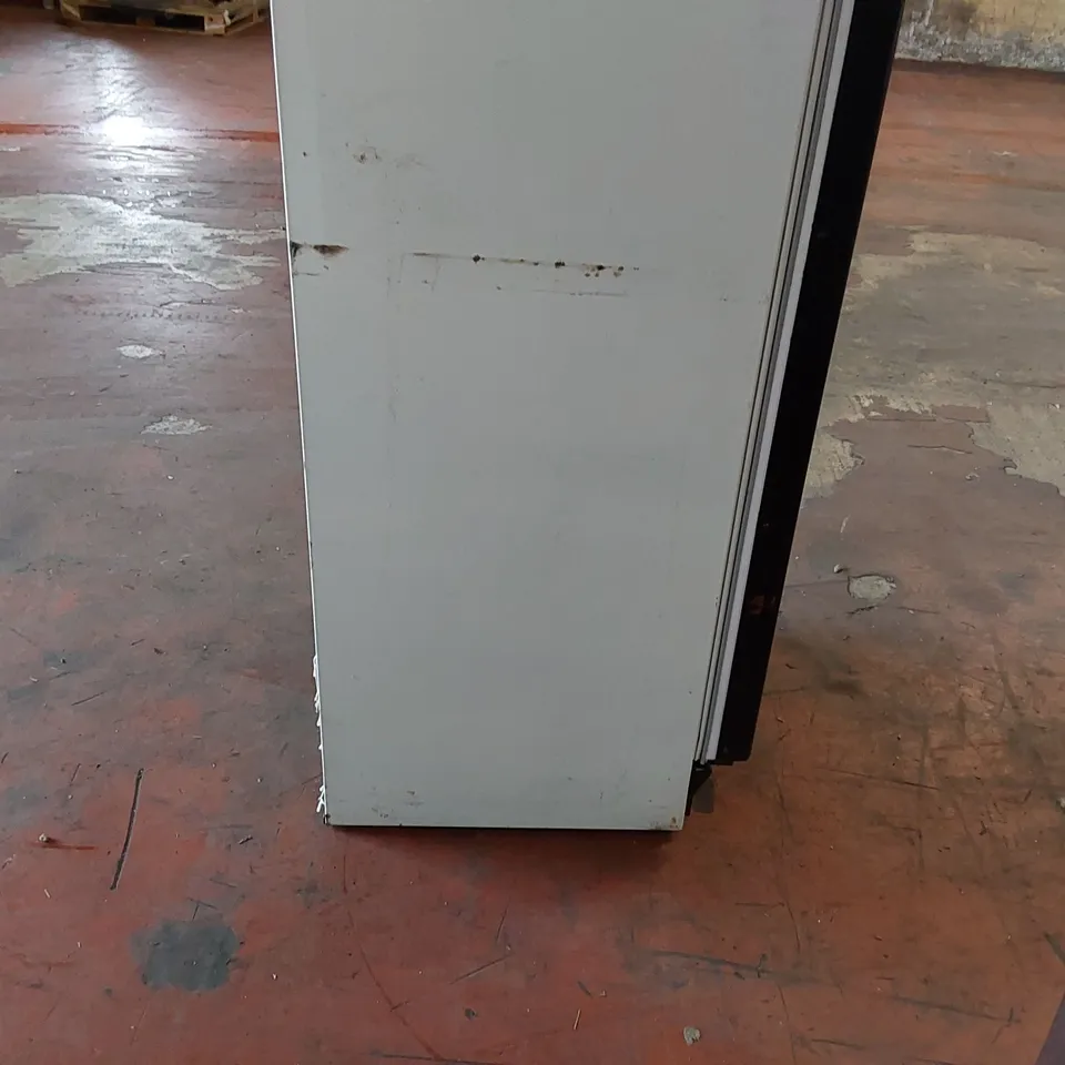 TEFCOLD SINGLE DOOR UPRIGHT REFRIGERATOR - WHITE