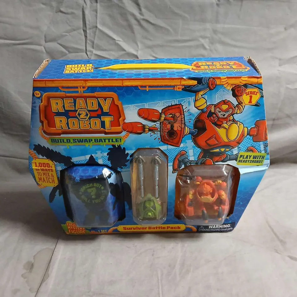 READY 2 ROBOT BATTLE PACK WITH 3 FIGURES (SERIES 1)