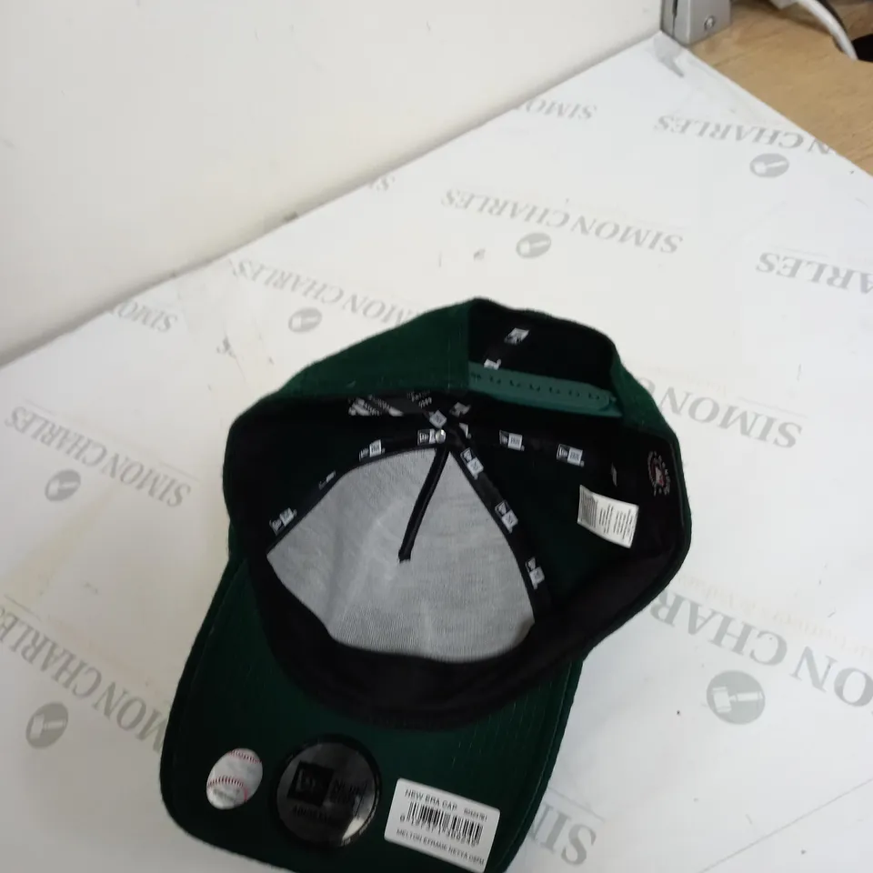 NEW ERA GREEN CAP