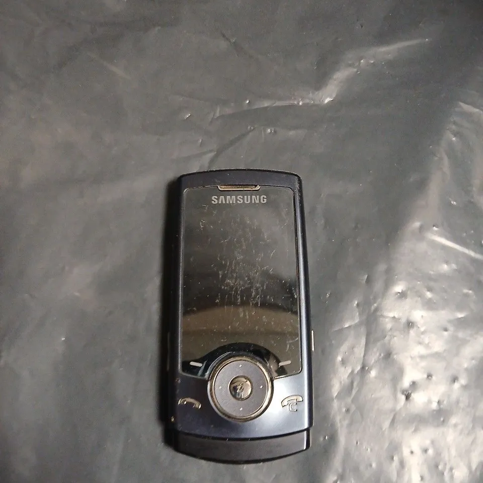 SAMSUNG MOBILE PHONE 