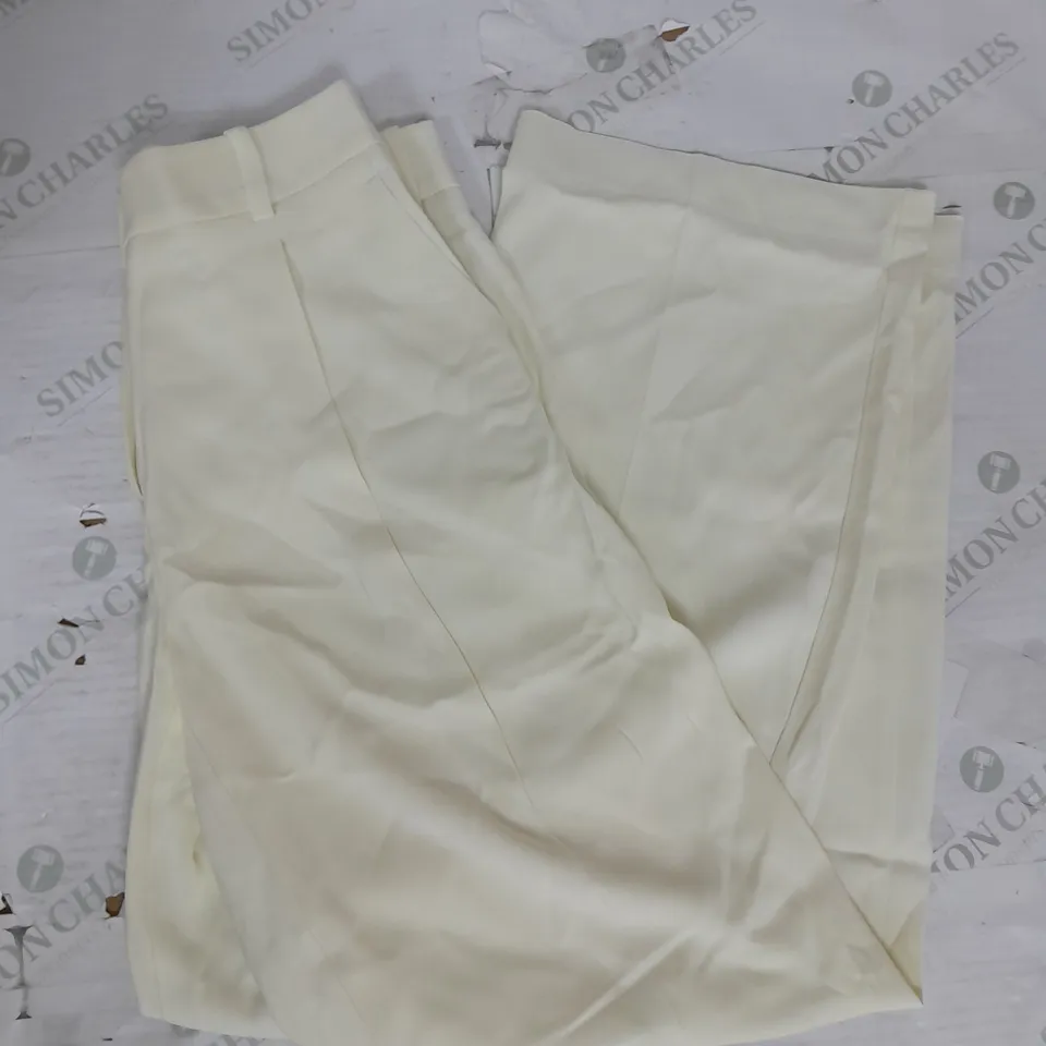 REISS LINA PLEAT FRONT WIDE LEG IN PALE YELLOW SIZE 8