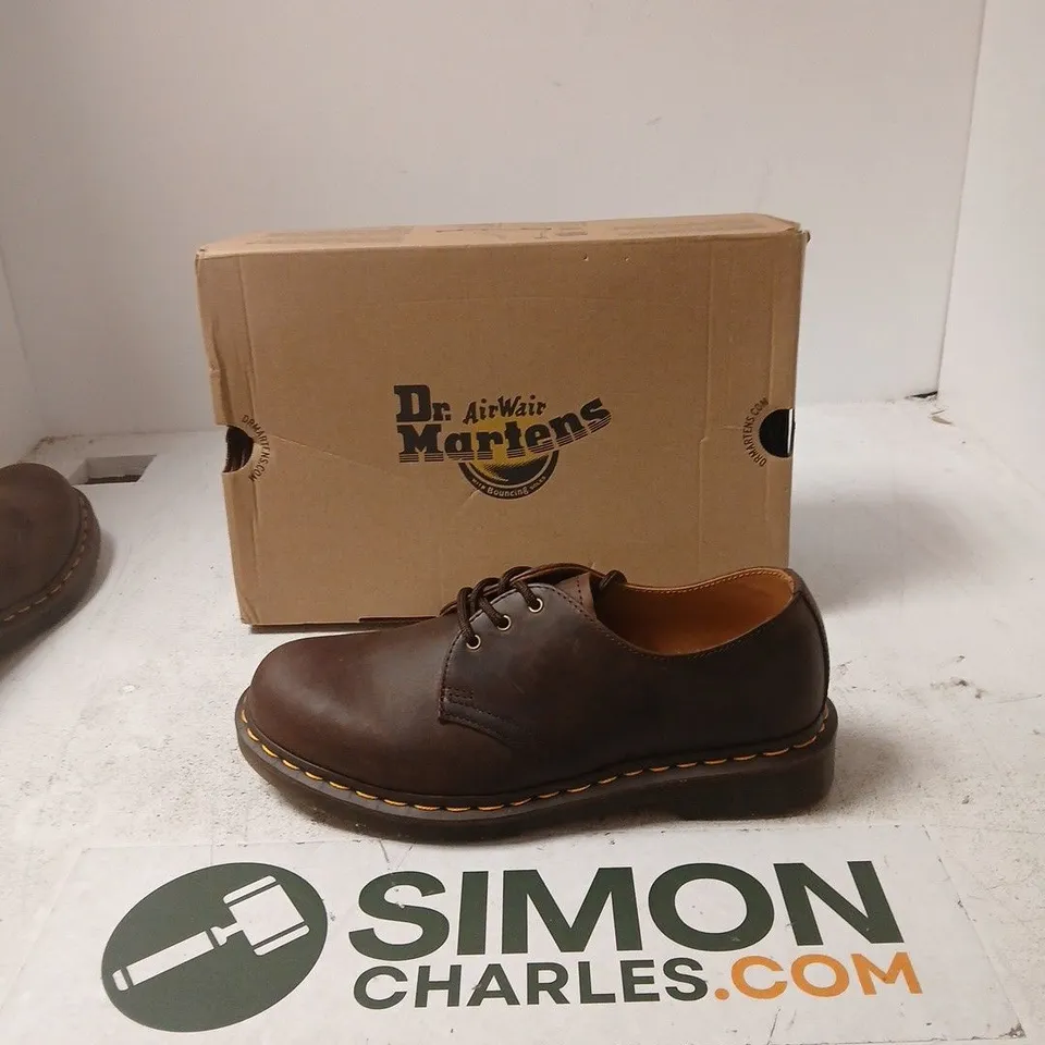 DR. MARTENS AIRWAIR DARK BROWN CRAZY HORSE LEATHER SHOE – UK 8