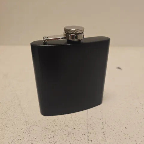 10 X 6OZ MATT BLACK HIP FLASKS