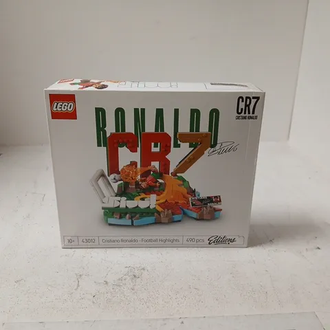 LEGO RONALDO CR7 FOOTBALL HIGHLIGHTS 490 PIECES – BOXED