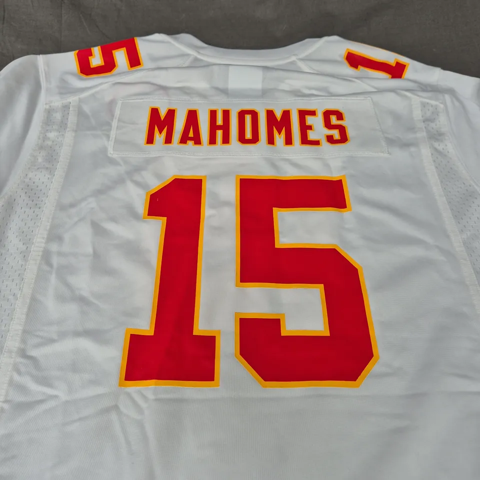 NIKE DWAYNE BOWE KANSAS CITY CHEIFS REPLICA JERSEY - MAHOMES 15 - SIZE XL