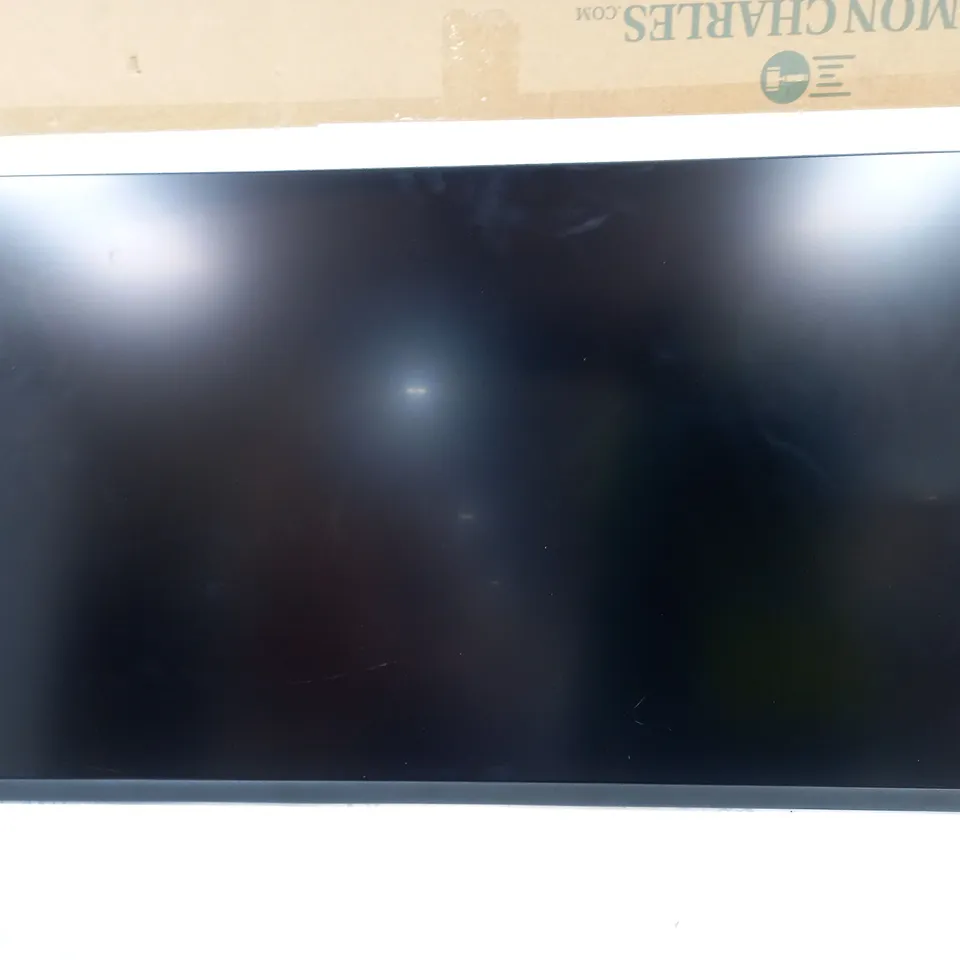 Dell - DISPLAY B2B ULTRASHARP 32 4K VIDEO CONF MONITOR