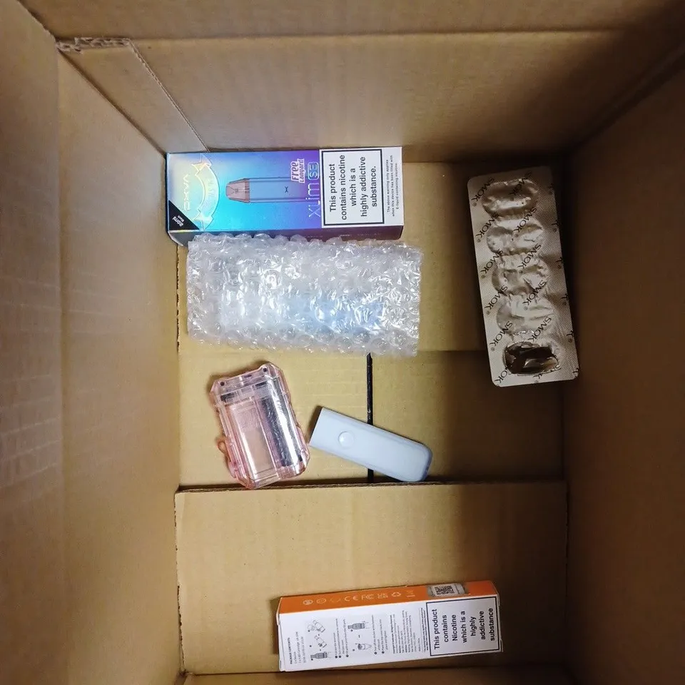 BOX OF APPROX 10 ITEMS TO INCLUDE VAPORESSO LUXE QS, CALIBURN A2, OXVA XLIM SE. 