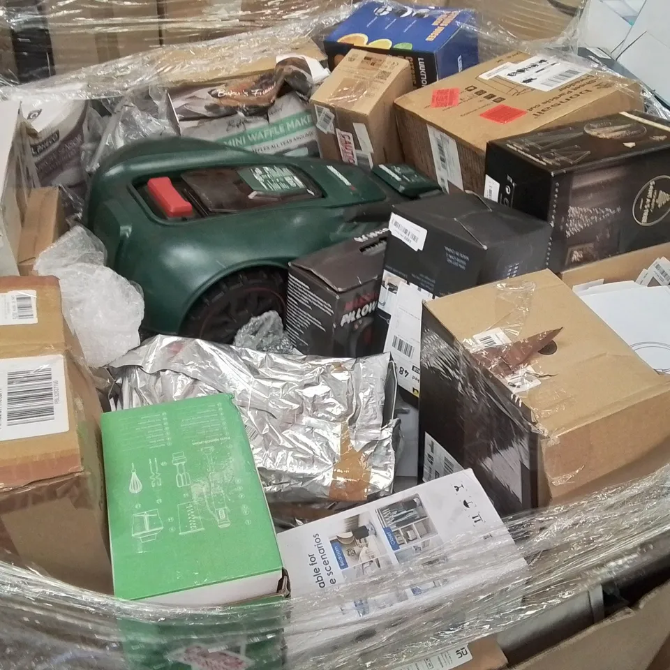 PALLET CONTAINING A LARGE QUANTITY OF ELECTRICAL PRODUCTS TO INCLUDE;TURNTABLE,ELECTRIC BLANKET,FULL BODY BLANKET