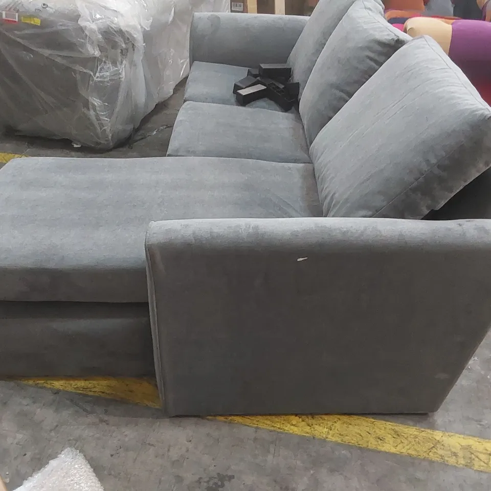 QUALITY DESIGNER CELIS 3 SEATER SOFA & CHAISE