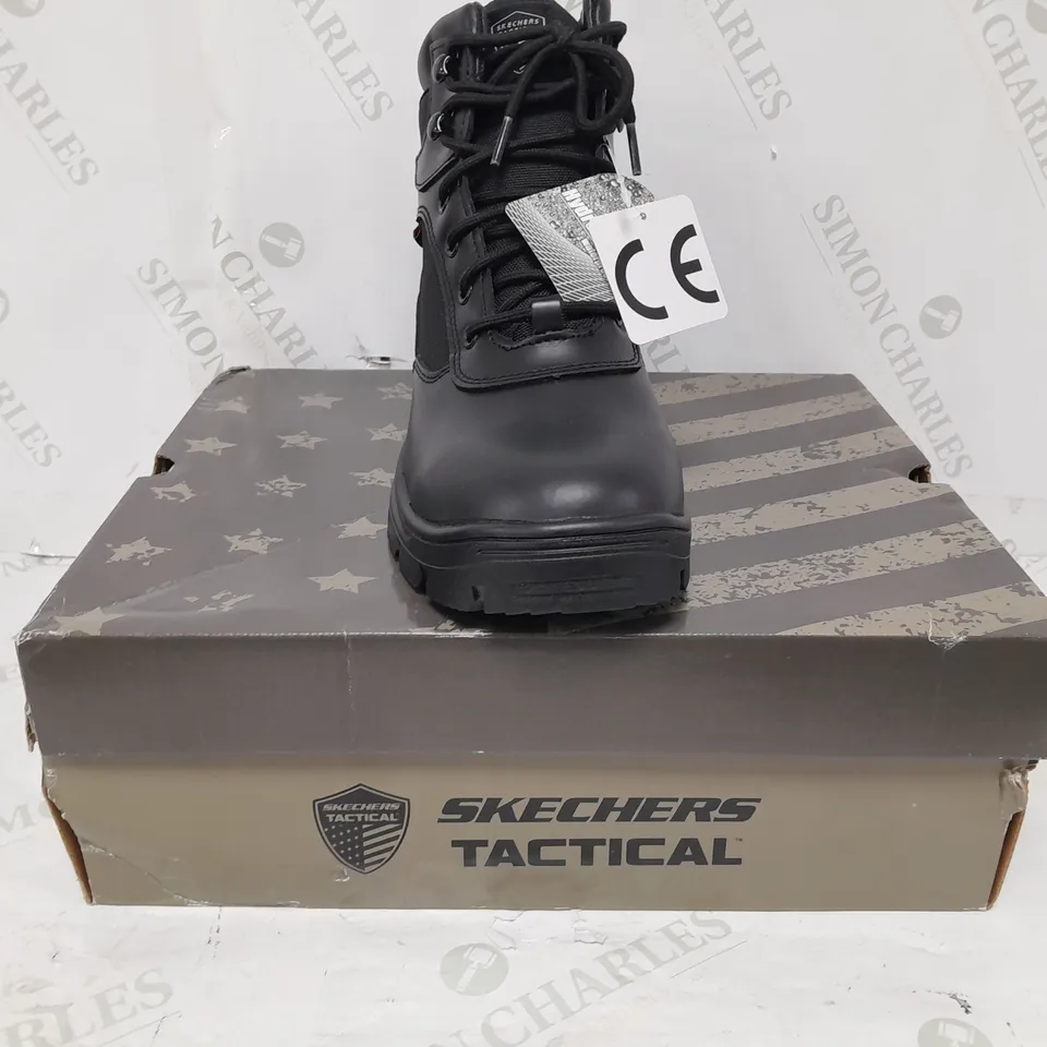 BOXED PAIR OF SKETCHERS WATERPROOF BOOTS IN BLACK SIZE 9