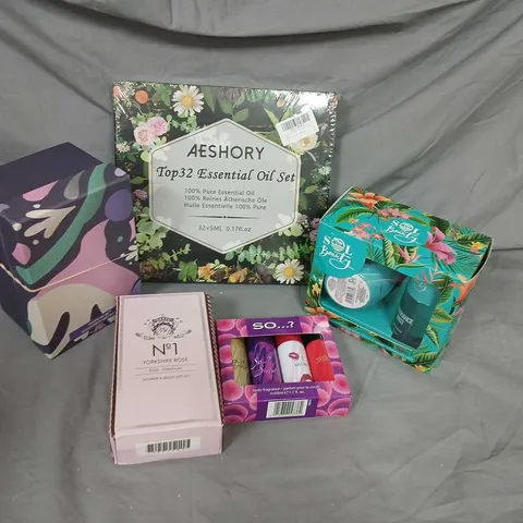FIVE ASSORTED COSMETIC GIFT SETS TO INCLUDE; NO. 1 YORKSHIRE ROSE, SOUL BEAUTY AND SO..